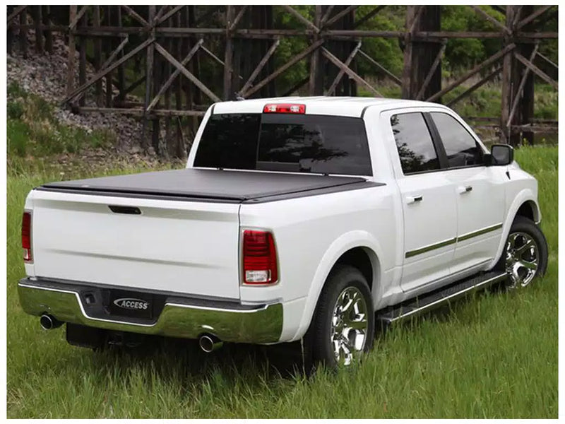 Chargez l&#39;image dans la visionneuse de la galerie, Access TonnoSport Soft Roll Up Tonneau Cover
